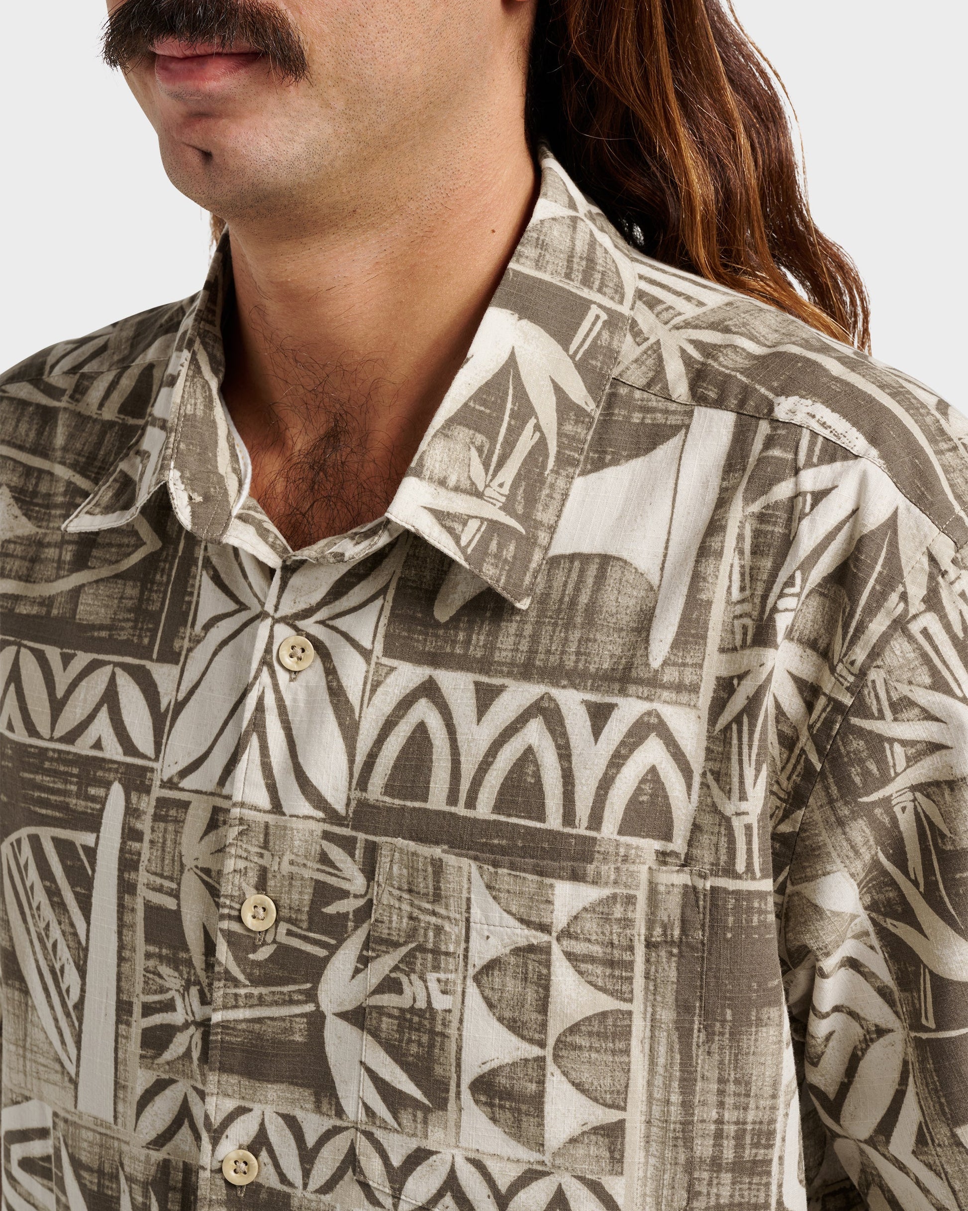 Waterman Talk Story Short Sleeve Shirt - Moonbeam Quick Silver Moonbeam