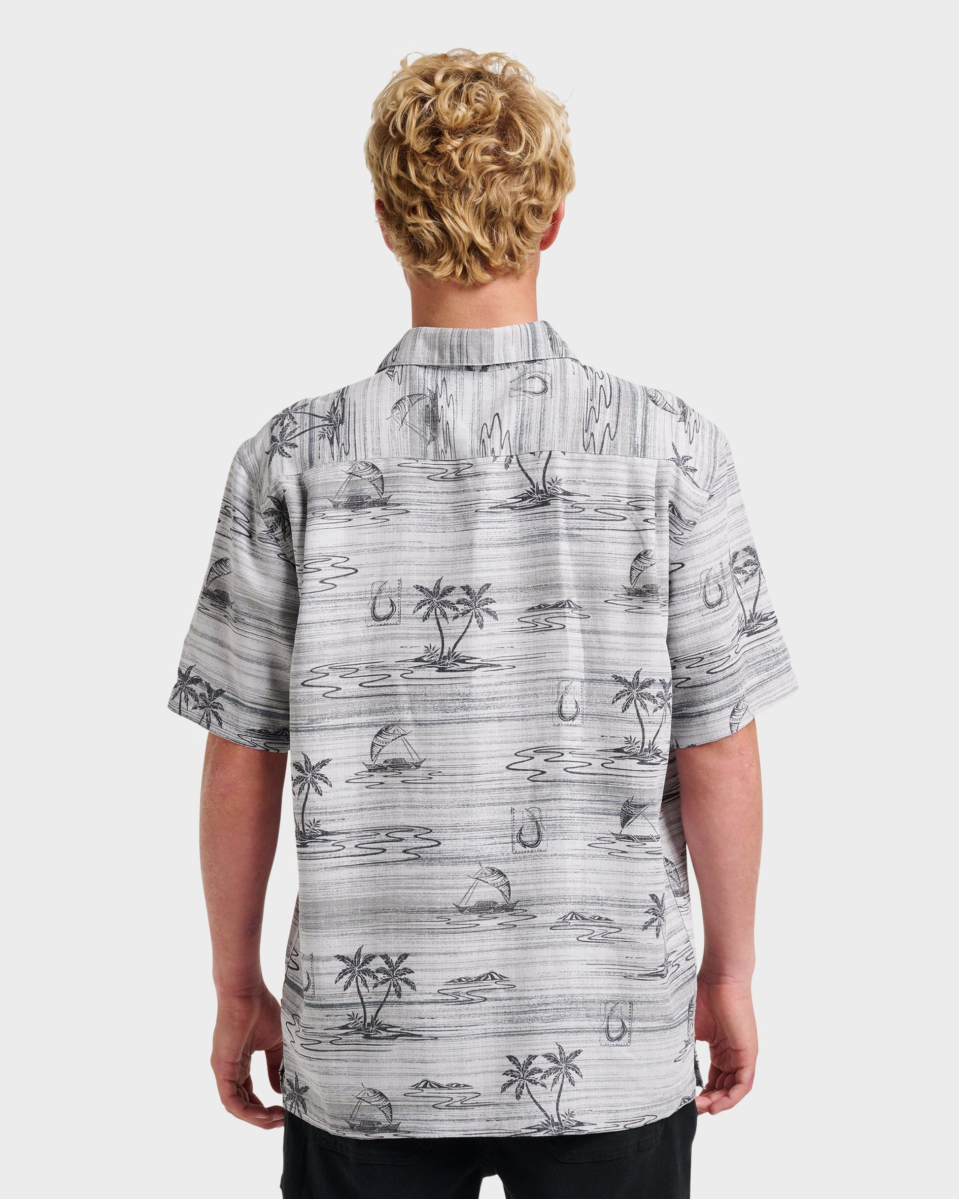 Waterman Island Daze Short Sleeve Shirt - Phantom Quick Silver Phantom