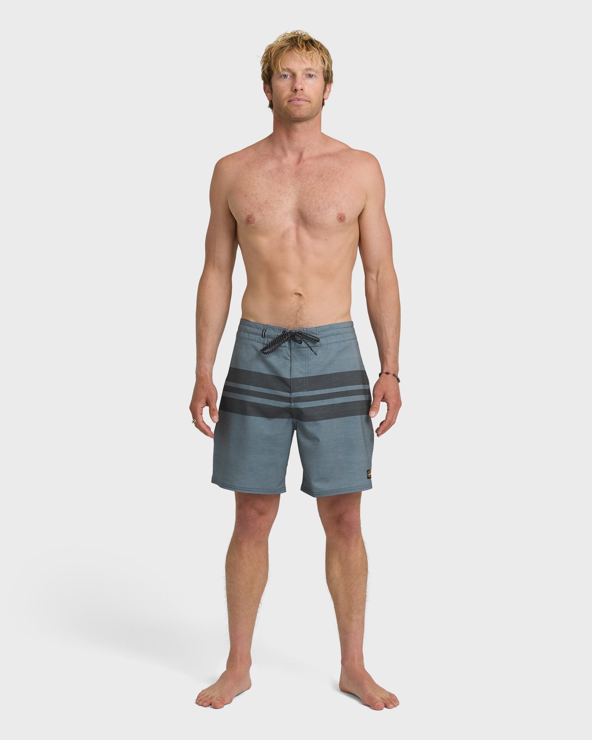 Surfsilk Street Trunk 18" Boardshorts - Black Quick Silver Black