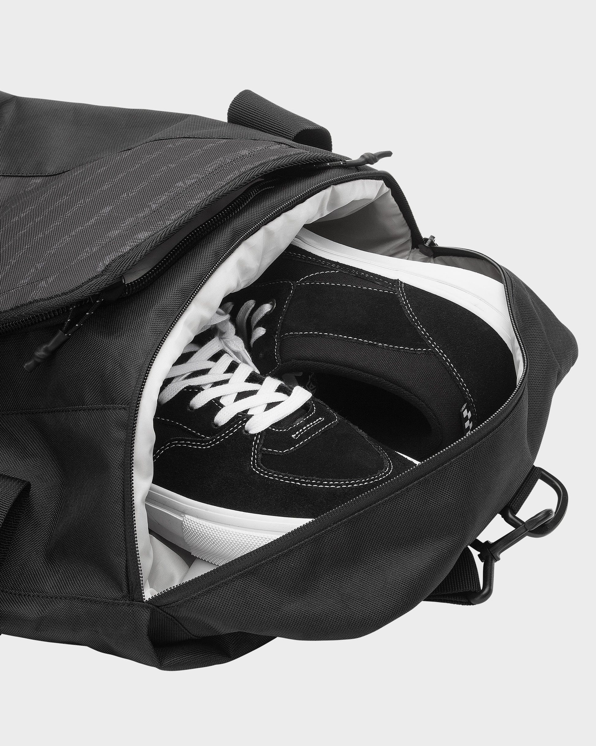Shelter Duffel - Black Quick Silver Black